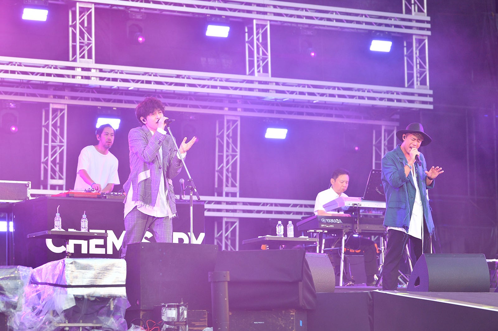 CHEMISTRY （画像提供：avex）