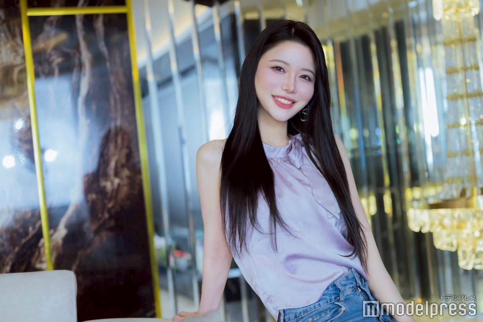 一条すず「BARCELONA桃李」（C）モデルプレス