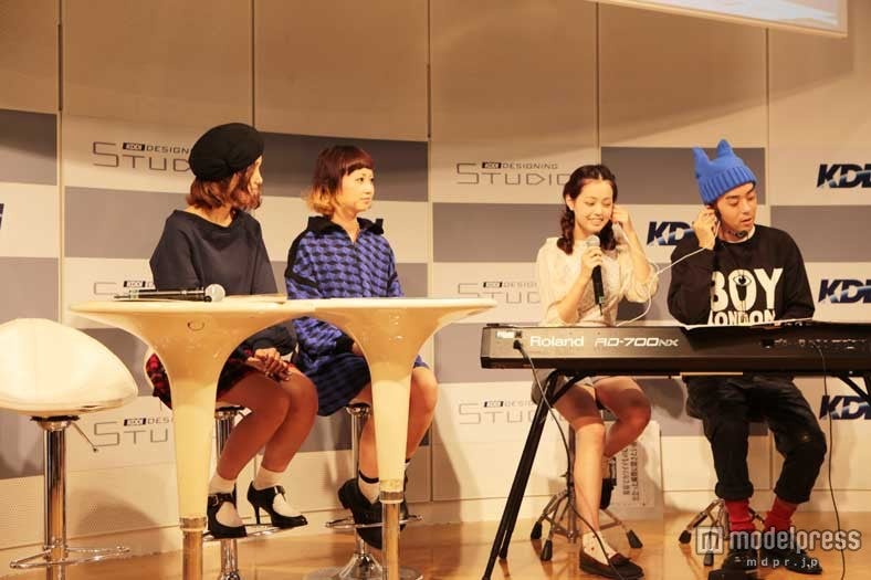 トークショーの様子／「HARAJUKU KAWAii!! FES 2012」より