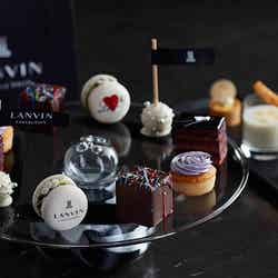 京都でランバン130周年記念アフタヌーンティー、バラやリボンがスイーツに