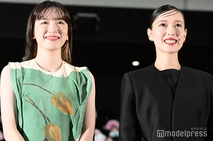 永野芽郁、戸田恵梨香(C)モデルプレス