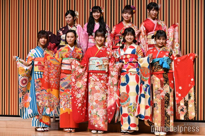 HKT48(後列左から)月足天音、上野遥、山内祐奈、長野雅(前列左から)深川舞子、豊永阿紀、田島芽瑠、松岡はな、村川緋杏 (C)モデルプレス