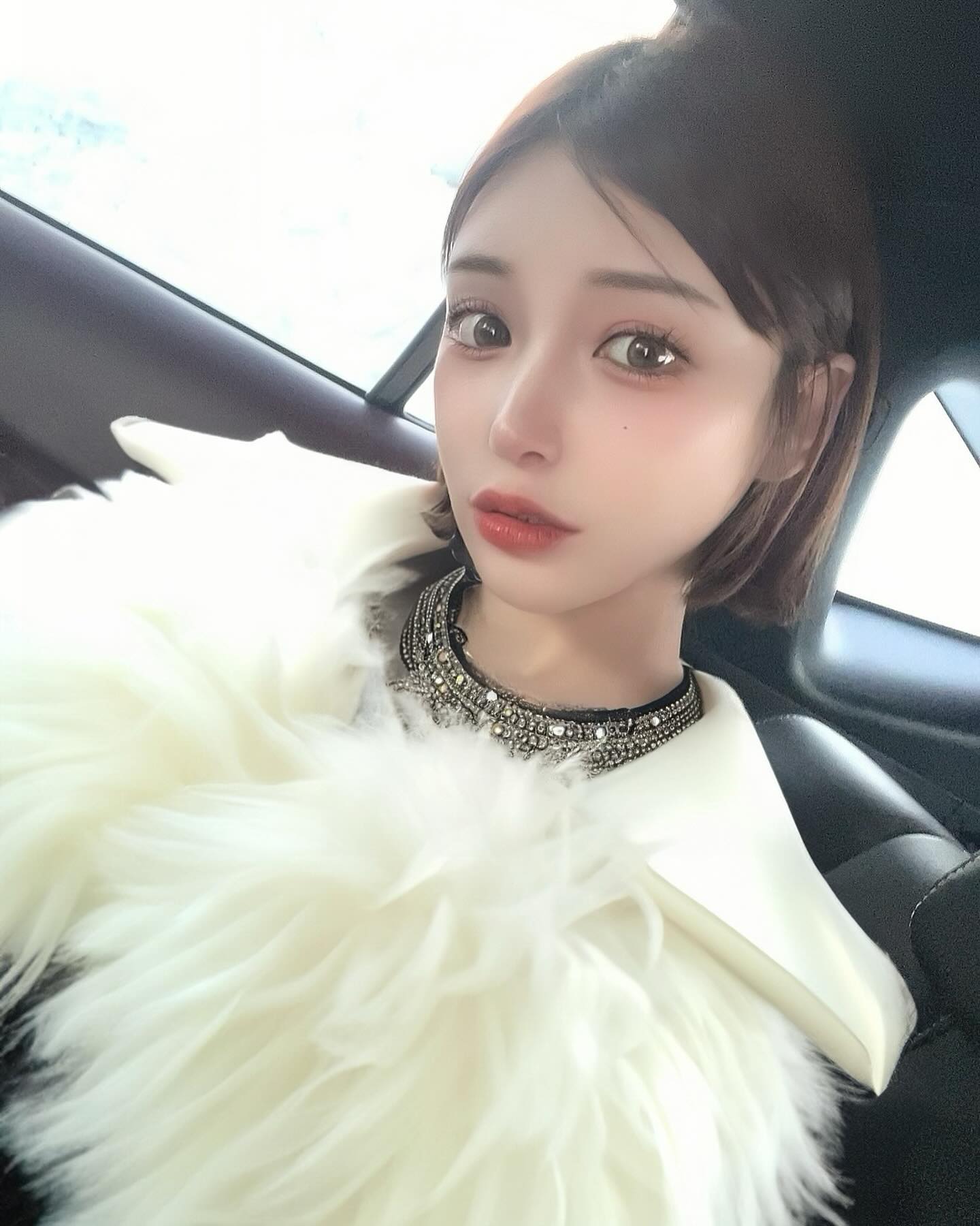 明日花キララ、渦中の“寿司店”高級弁当公開 金額にネット驚き「桁二度見した」「美味しそう」