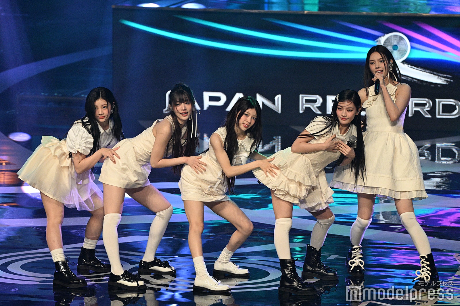 （C）モデルプレス