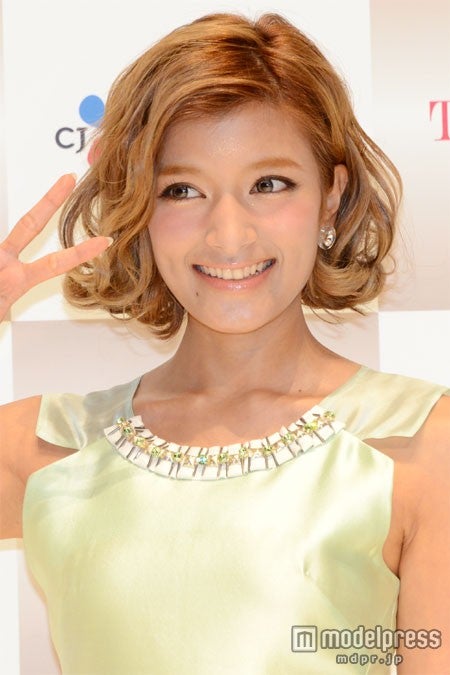 自由すぎるローラに驚愕の声 大物女優をも振り回す奔放ぶり