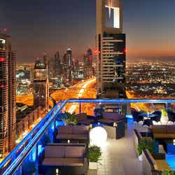 Level 43 Sky Lounge/フォーポインツ・バイ・シェラトン・シェイクザイードロード,ドバイ/画像提供:ドバイ政府観光・商務局