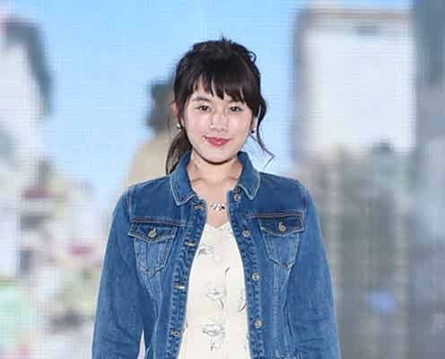 筧美和子、艷やか美脚披露 今季トレンドスタイルで観客魅了