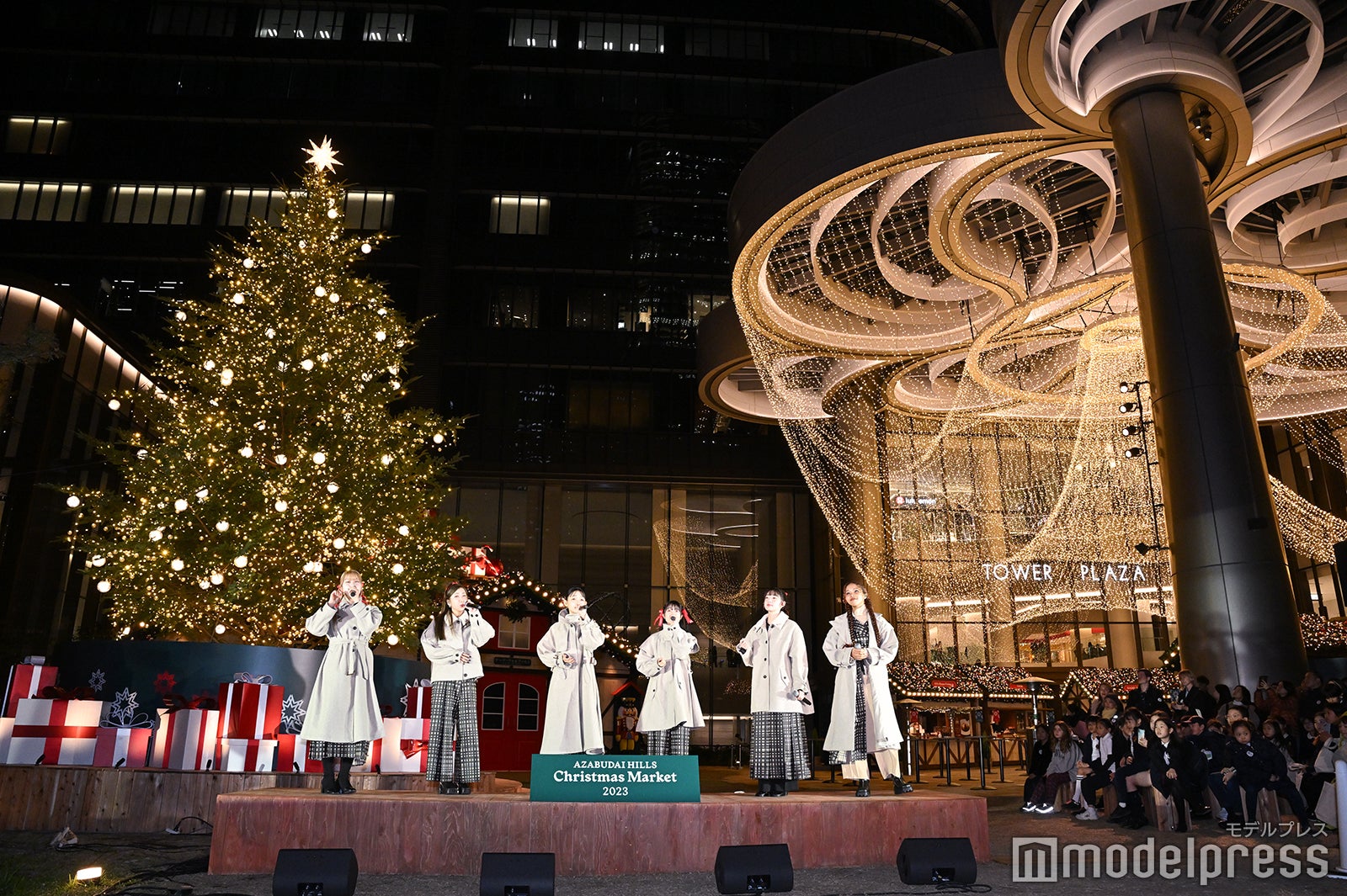 Little Glee Monster（左から）かれん、MAYU、ミカ、アサヒ、結海、miyou（C）モデルプレス