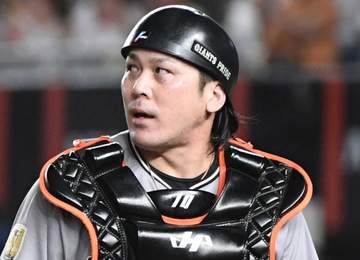 巨人が8選手を入れ替え 甲斐、キャベッジら4人を出場選手登録 岸田、知念ら4人を抹消