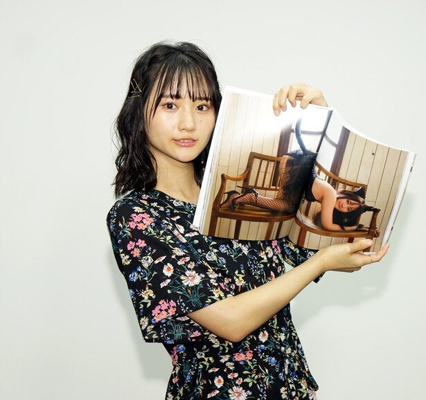 そよん 黒猫 網タイツ姿に自信 コスプレとえちえち みたいな感じで 1st写真集をアピール モデルプレス