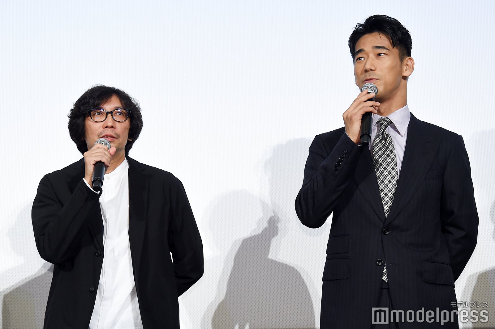 行定勲監督、小林直己（C）モデルプレス