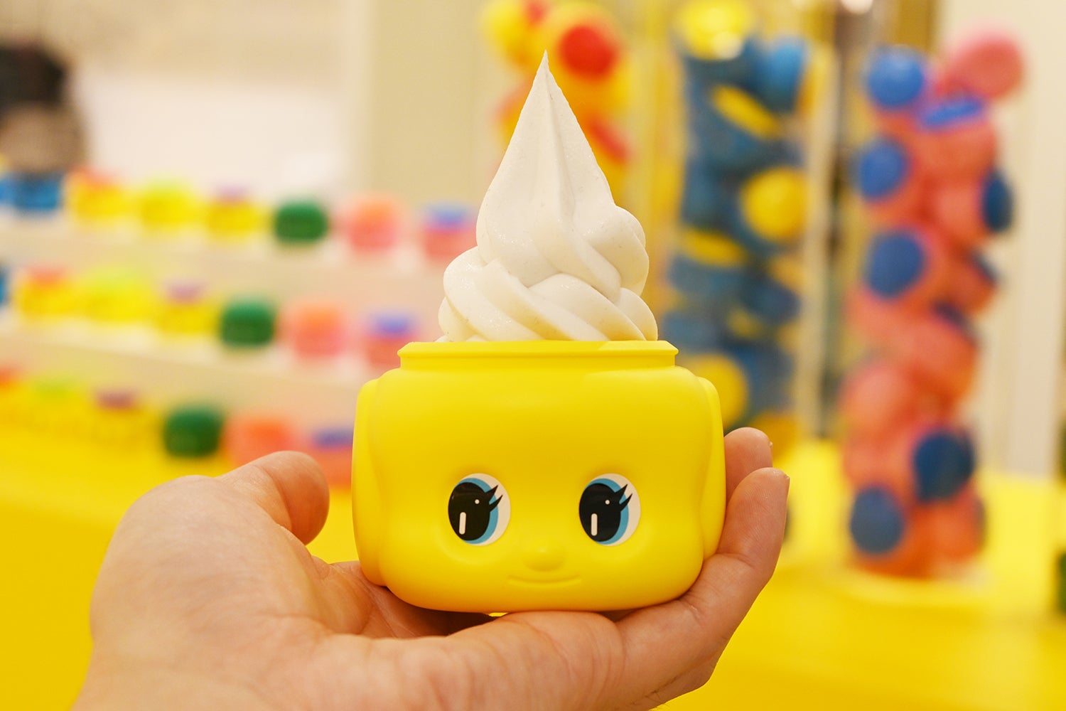 どうぶつのり“フエキくん”の限定ソフトクリーム、大阪・心斎橋PARCOに