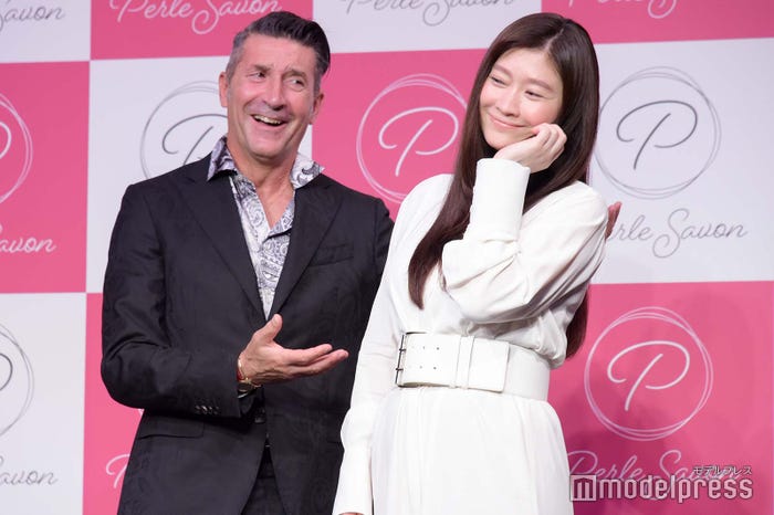 パンツェッタ・ジローラモ、篠原涼子(C)モデルプレス