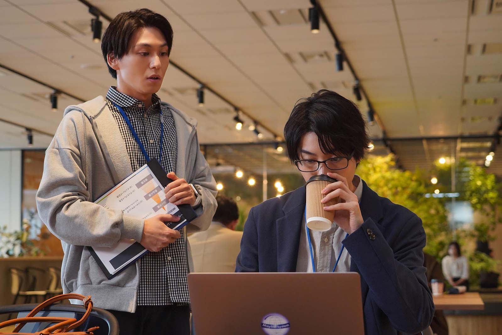 福松凜、桜田通「クールドジ男子」第2話より（C）那多ここね／SQUARE ENIX・ドラマ「クールドジ男子」製作委員会