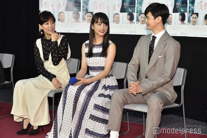 (左から)水川あさみ、清原果耶、瀬戸康史 (C)モデルプレス
