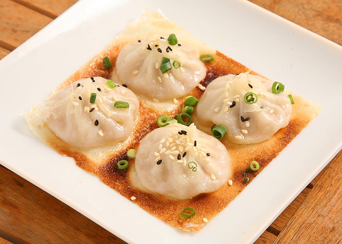 羽根つき焼小籠包／画像提供：AATJ 株式会社