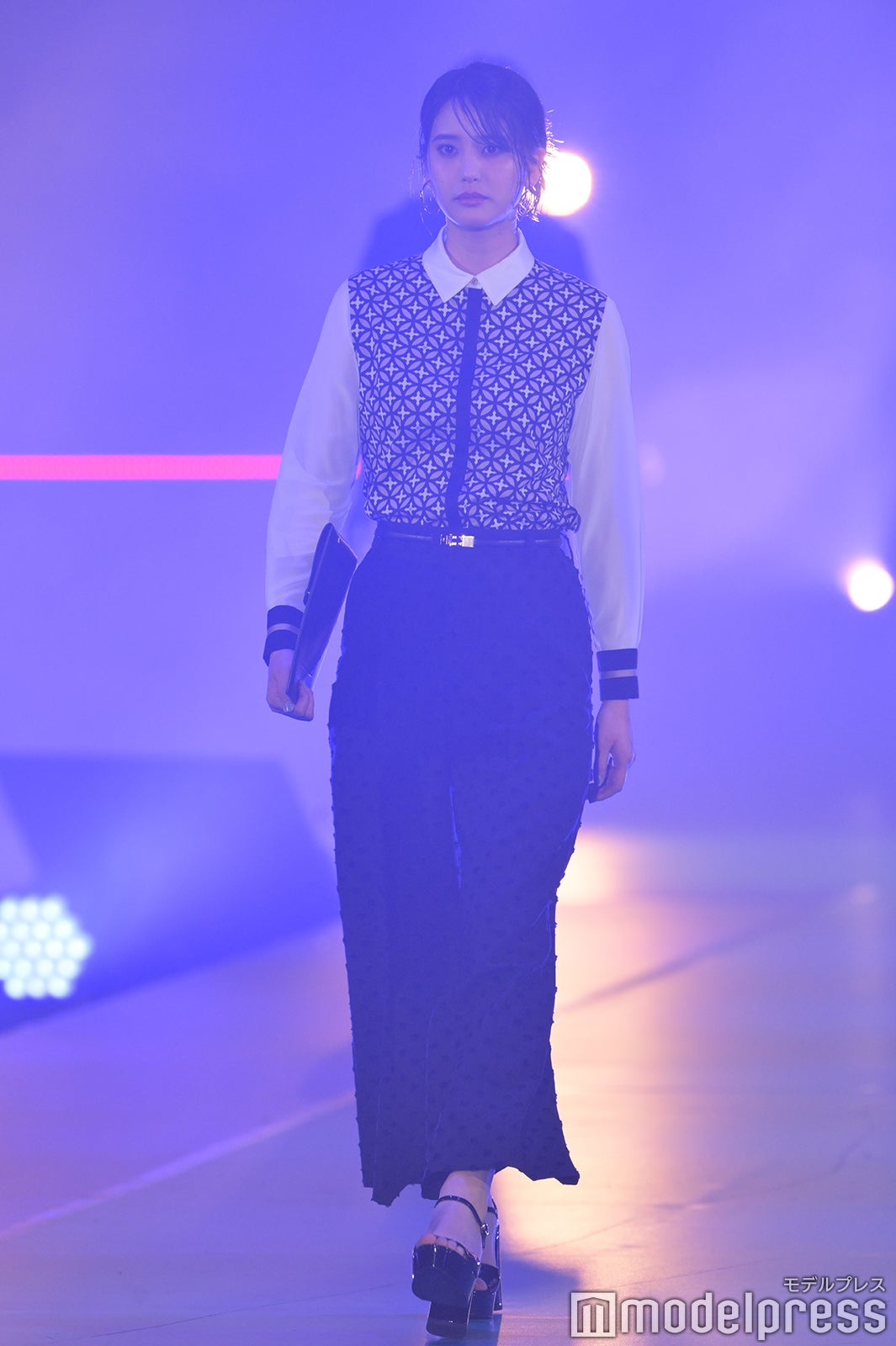 山崎紘菜（C）モデルプレス