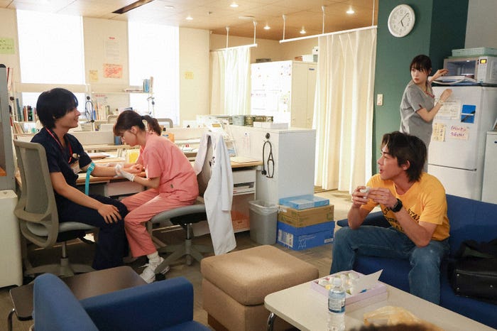 大西流星、芳根京子、吉村界人「まどか26歳、研修医やってます!」第1話(C)TBS