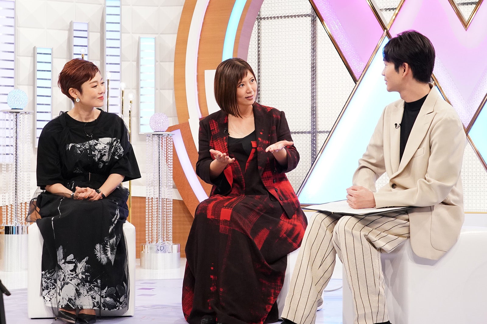 有働由美子、絢香、松下洸平（C）日本テレビ