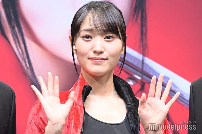 「つかこうへい復活祭2023『新・幕末純情伝』」舞台挨拶に出席した菅井友香 (C)モデルプレス