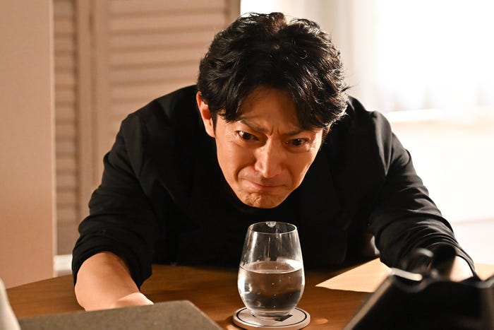 津田健次郎「西園寺さんは家事をしない」第10話より(C)TBS