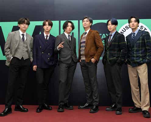 BTS・JIMIN、突然の青髪イメチェン話題「美しすぎて言葉が出ない」「何色でも似合ってしまう」<MMA2020>