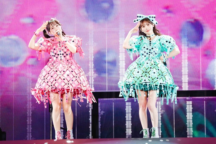 松本かれん、櫻井優衣/撮影:ヨシモリユウナ、森好弘、高田梓、ハタサトシ、後藤壮太郎、藤井拓(提供写真)