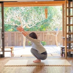 運動不足はこれで解消!お家ヨガならこれを選ぼう
