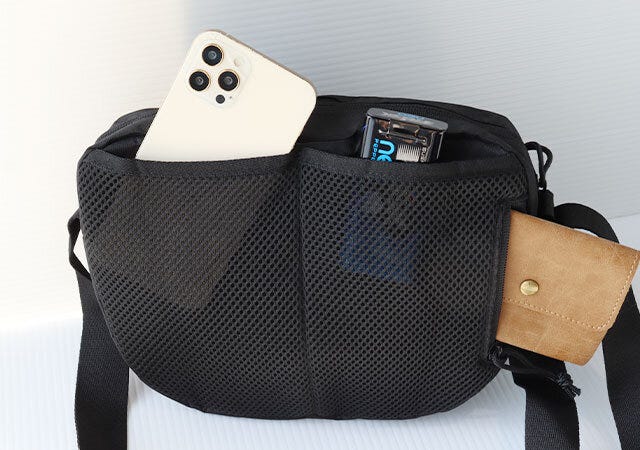 宝島社　雑誌　付録　MonoMax　ナンガ　ショルダーバッグ　メッシュポケット　ファスナー付きポケット