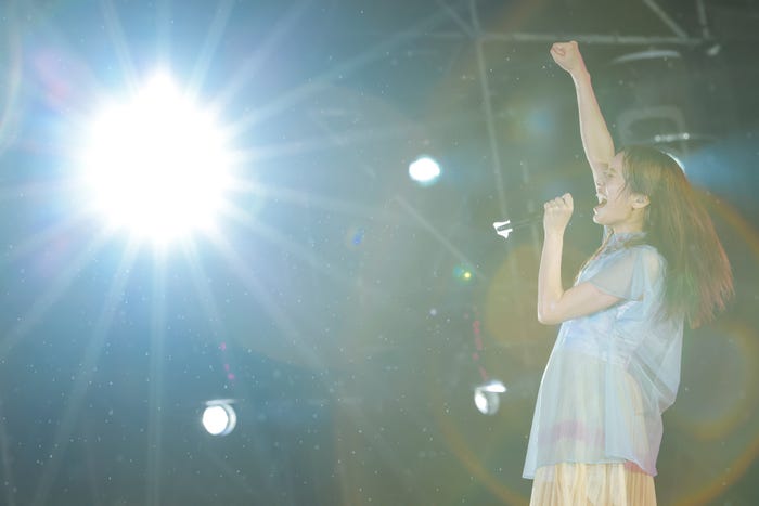 佐々木久美「W-KEYAKI FES.」/撮影:上山陽介
