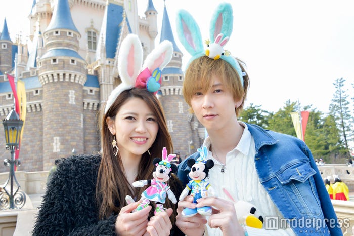 モデル:辻川可奈子、浜田健斗(C)モデルプレス