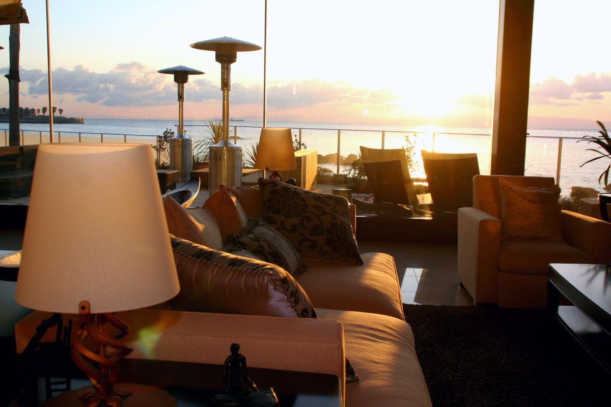 海辺の貸別荘「ヴィラモンタン淡路」開業、淡路島の絶景オーシャンビューを一望