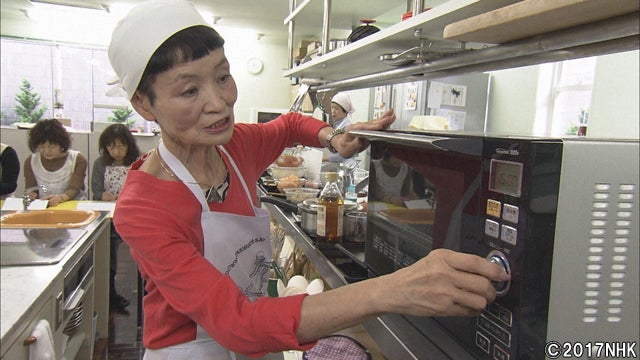 「電子レンジ」とマグカップ活用で肉じゃがやカレーが簡単に『助けて！きわめびと』 モデルプレス