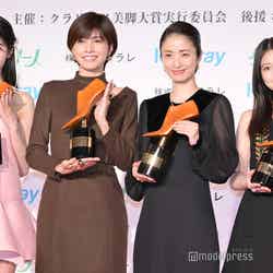 （左から）天翔天音、内田有紀、上戸彩、今田美桜（C）モデルプレス