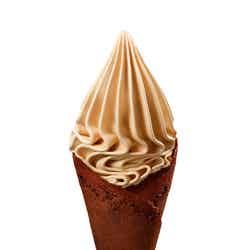 CREMIA the Caramel × チョコラングドシャコーン/画像提供:日世株式会社