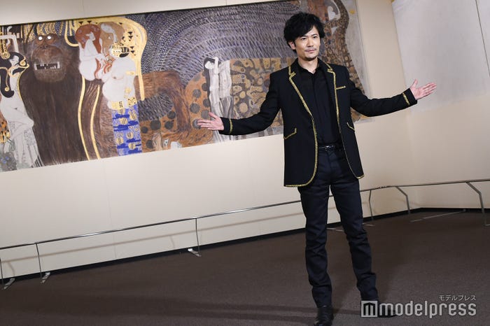 稲垣吾郎/『ベートーヴェン・フリーズ』(原寸大複製) (C)モデルプレス