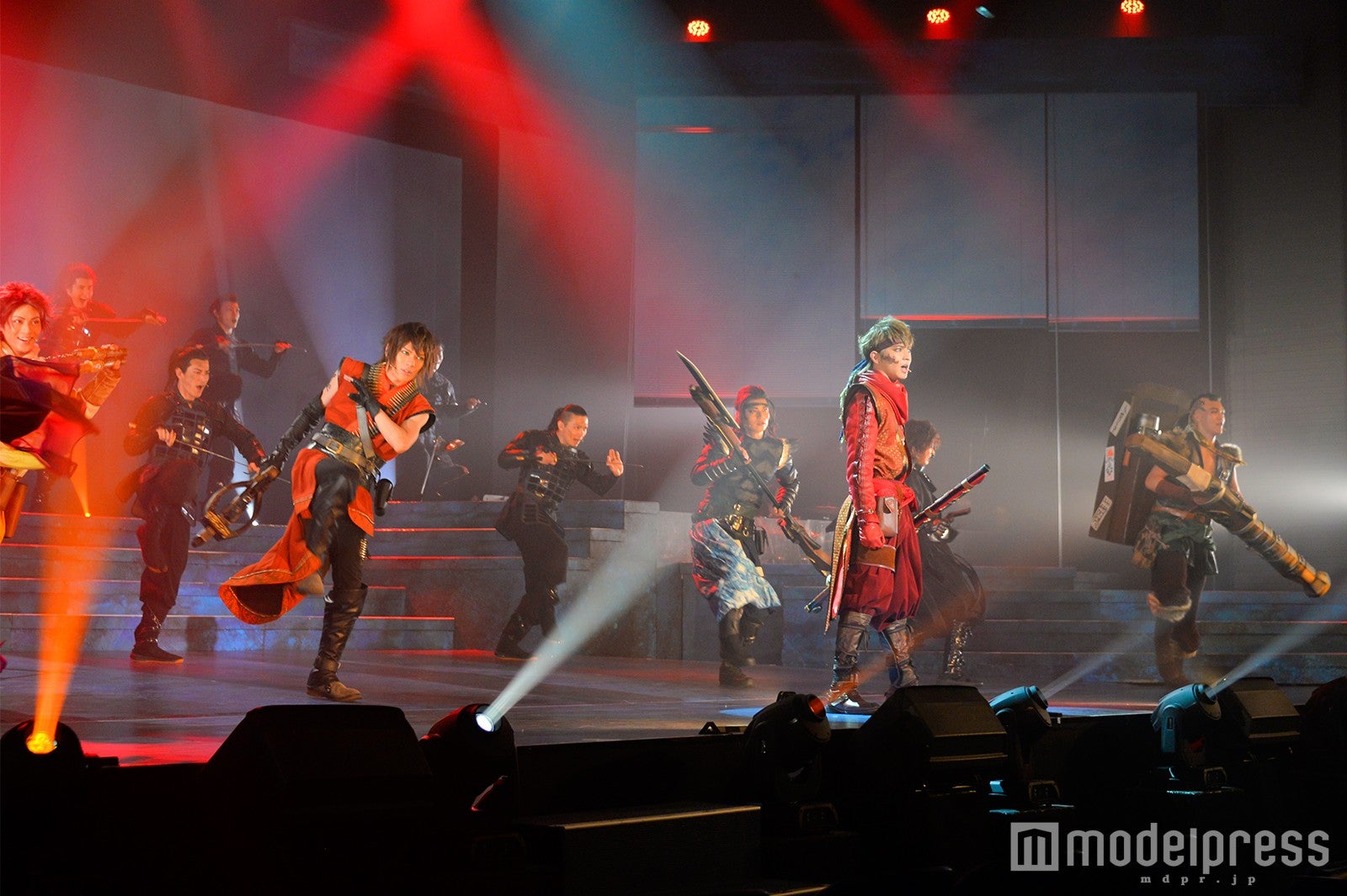 舞台「錆色のアーマ」ゲネプロより （C）モデルプレス