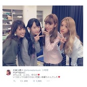 今流行りの自撮りポーズは モデルが火付け役に モデルプレス 今流行りの自撮りポーズは モデルが火付け役に モデルプレス