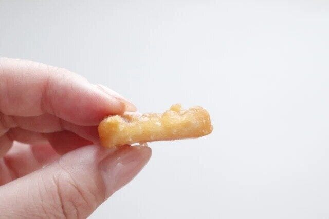 ダイソー　ミニヤッカ　シナモン味