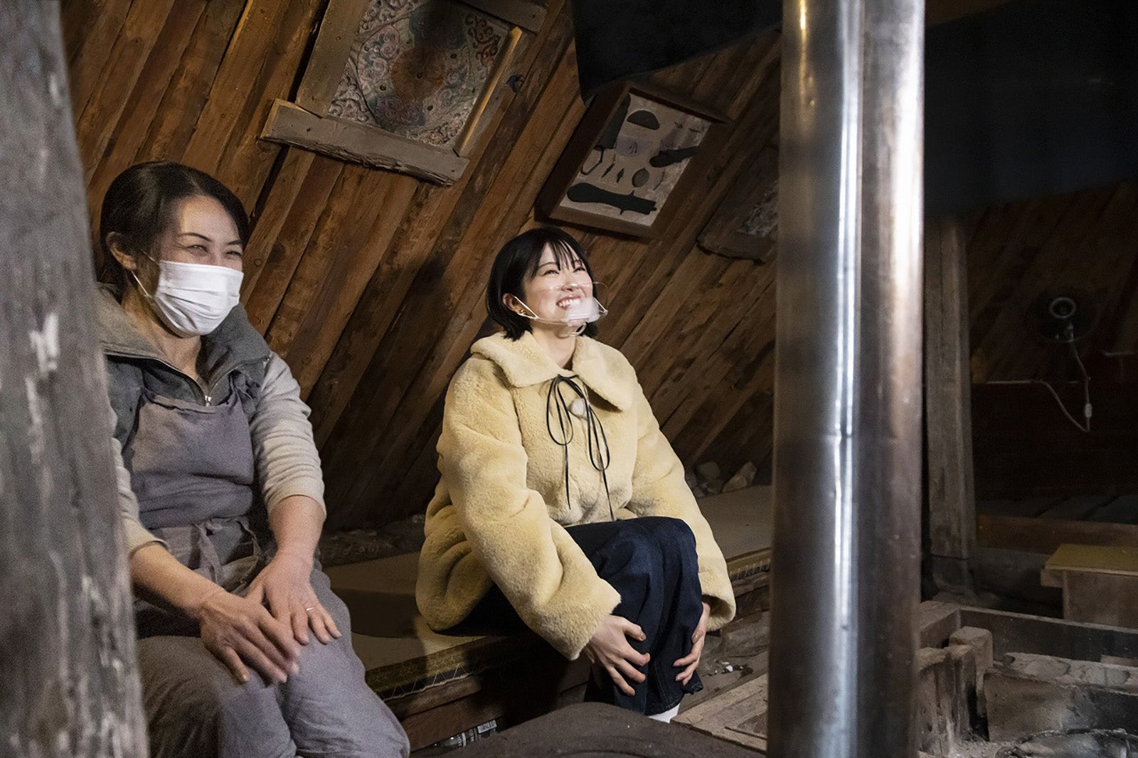 （右）樋口日奈ら（C）HBC