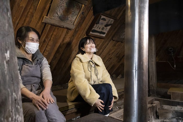 (右)樋口日奈ら(C)HBC