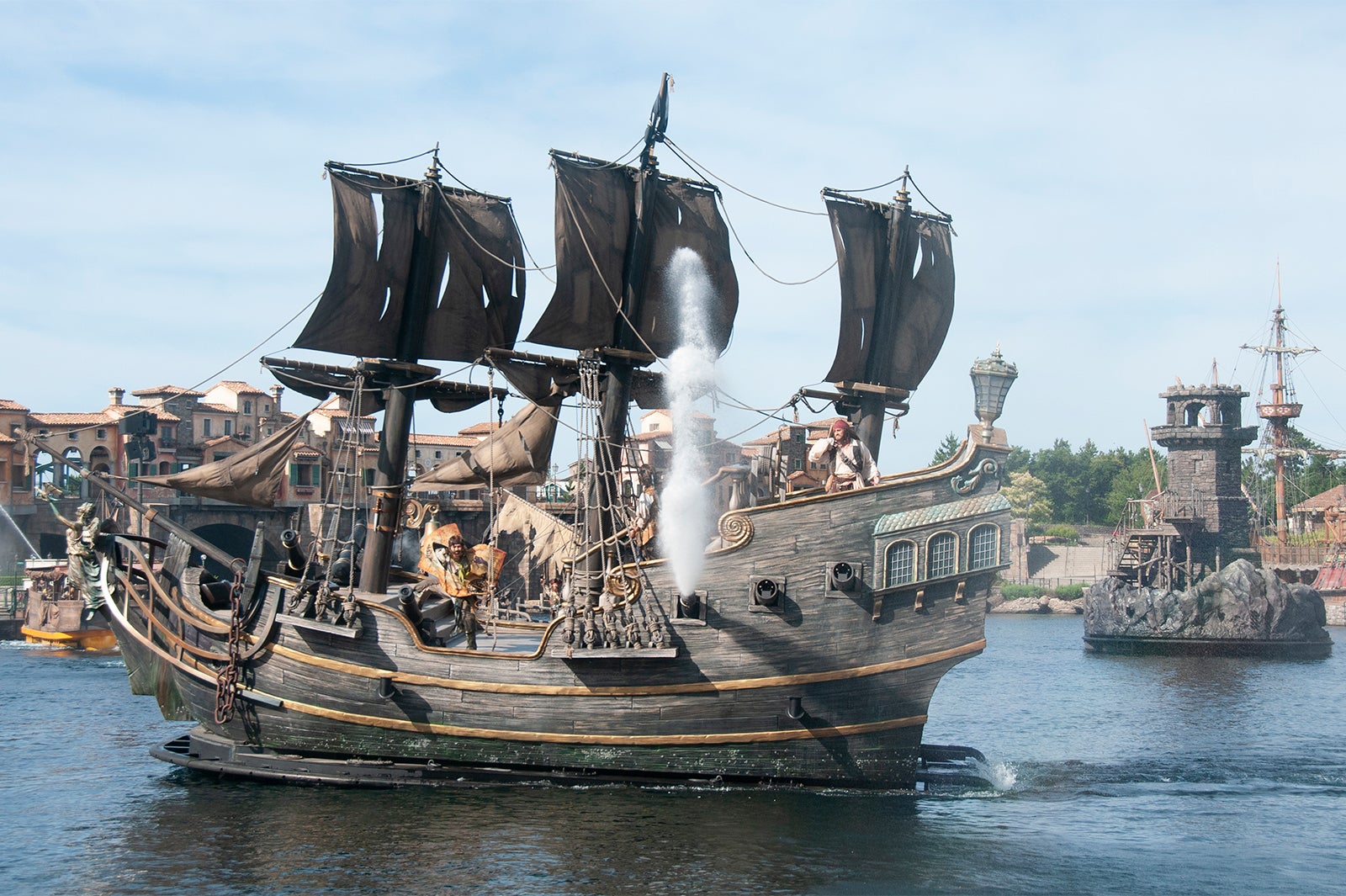 「パイレーツ・サマーバトル “ゲット・ウェット！”」（C）Disney