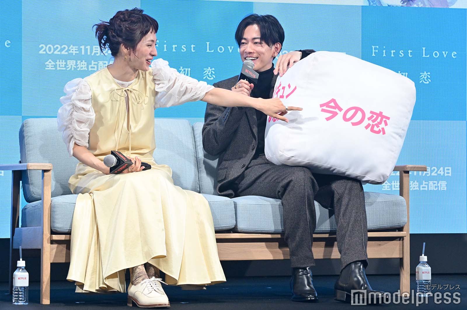 満島ひかり、佐藤健 （C）モデルプレス