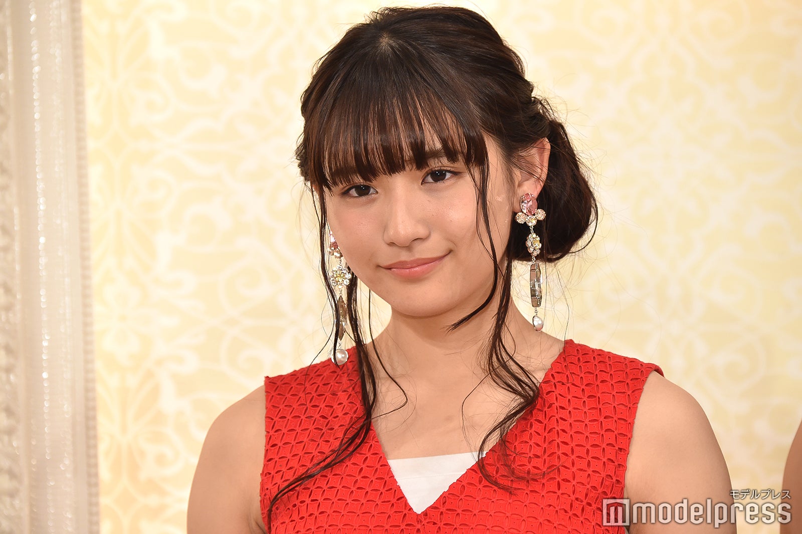 浅川梨奈（C）モデルプレス