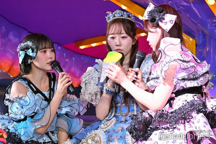 福山梨乃、真中まな、村川緋杏(C)モデルプレス