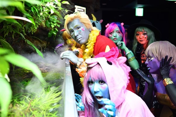 カズレーザー、衝撃の“異色肌ギャル男”姿披露