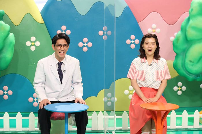 柴田英嗣、福田麻貴 (C)フジテレビ