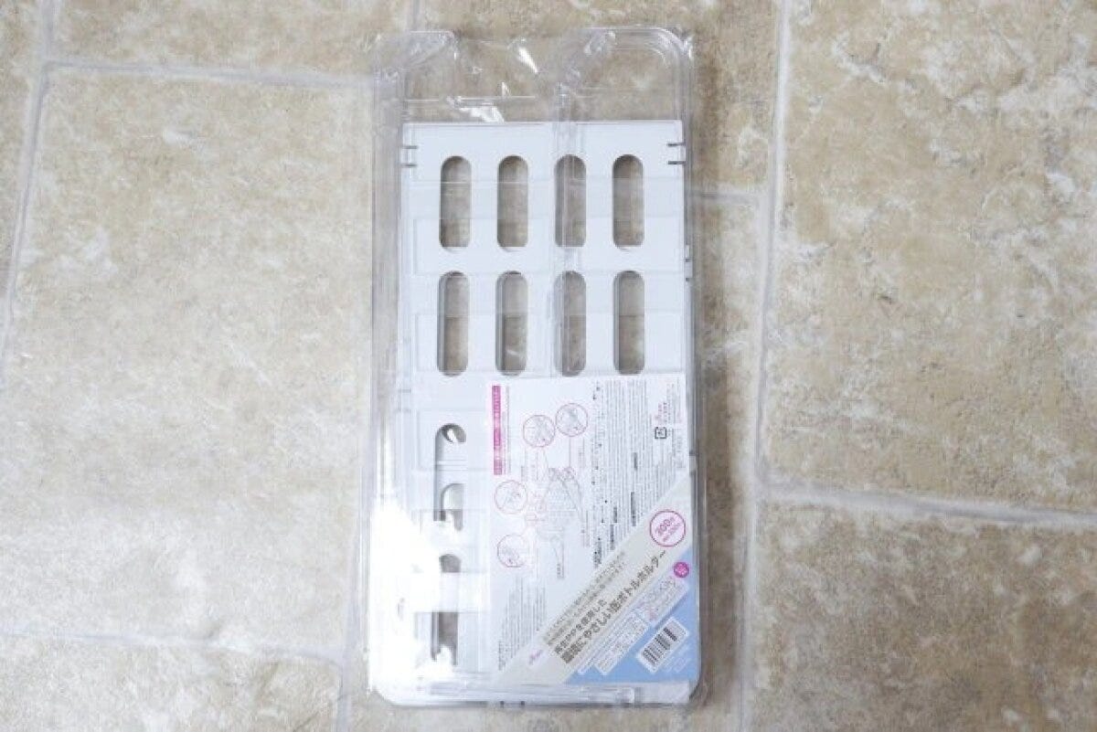 ダイソー 再生PPを使用した環境にやさしい缶ボトルホルダー ダイソーの再生PPを使用した環境にやさしい缶ボトルホルダーのパッケージ