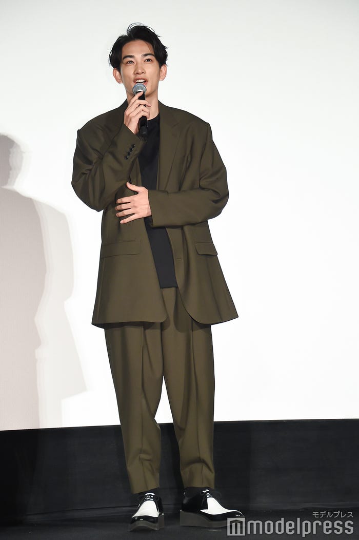 セットアップを着こなす町田啓太/3月23日実施の映画『PRINCE OF LEGEND』公開記念最速応援上映イベントより(C)モデルプレス