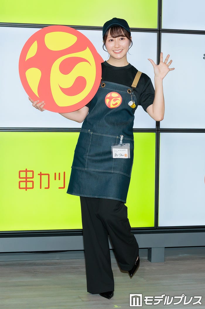 佐々木彩夏(C)モデルプレス